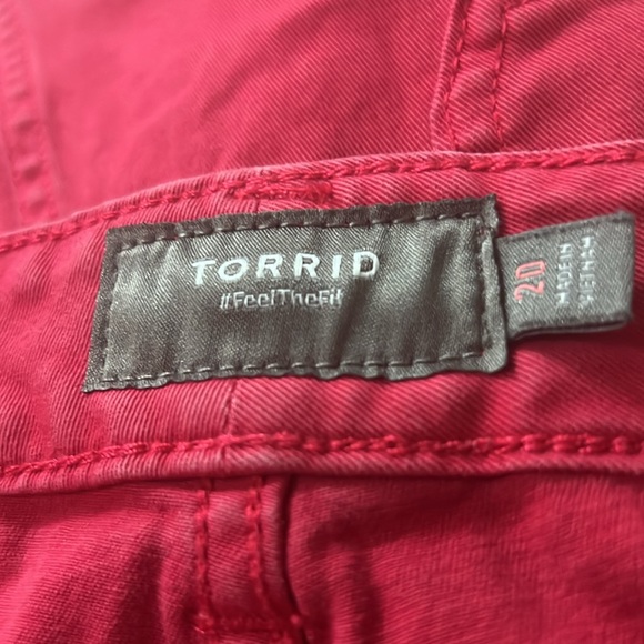 Torrid Red Cotton Shorts, 3.5” inseam, Size 20 W - Picture 4 of 5